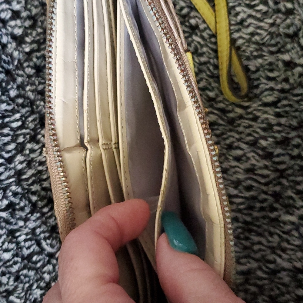 *Coach Wallet - Picture 7 of 8